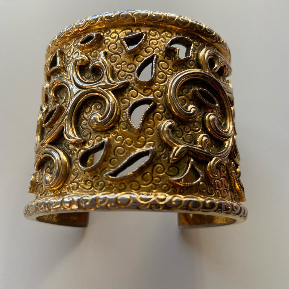 Isabel Canovas vermillion cuff
